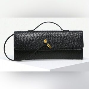Elegant Black Textured Women's Bag
